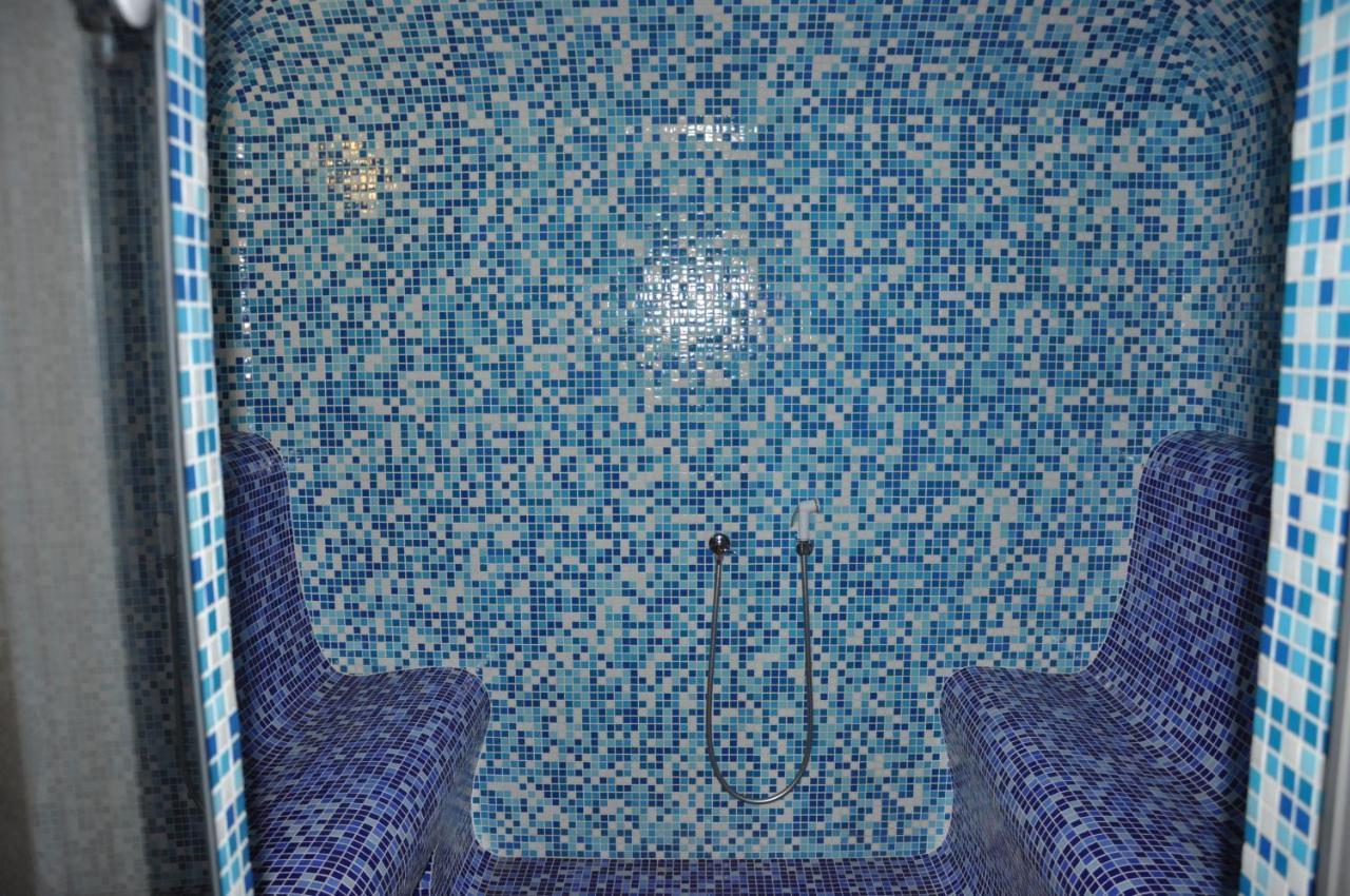 ホテル Light House オデッサ エクステリア 写真
